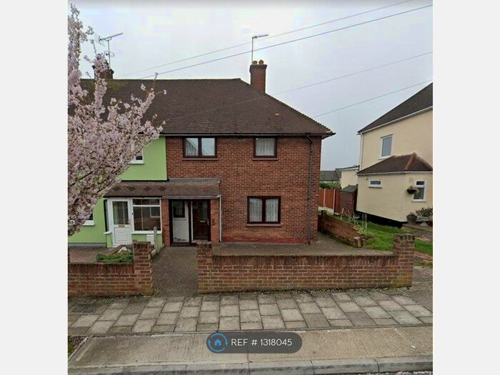 3 Bedroom Semi-Detached House To Rent In Bartlow Gardens, Romford RM5