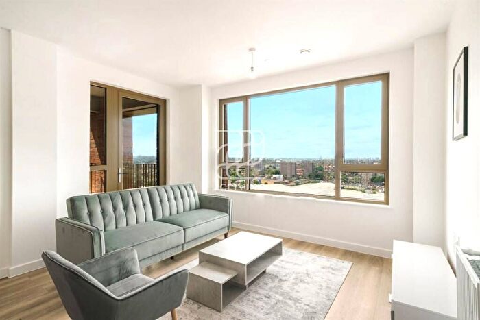 1 Bedroom Flat To Rent In London, SE15