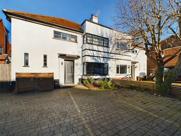 4 Bedroom House To Rent In Bearton Green, Hitchin, SG5