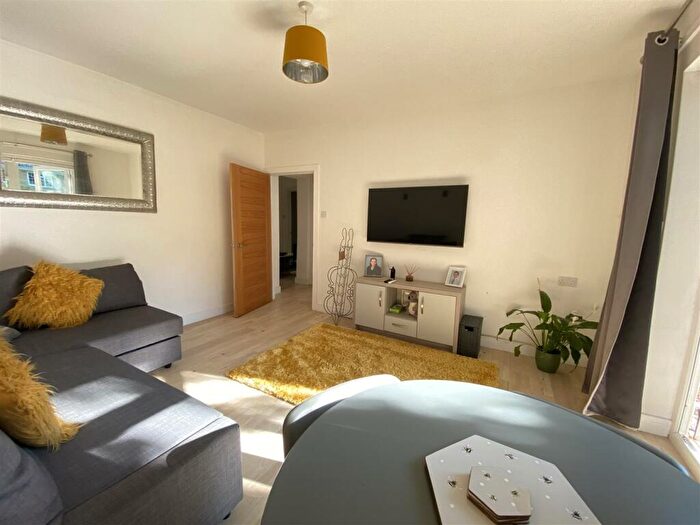 1 Bedroom Flat For Sale In Rowlands Hill, Wimborne, BH21