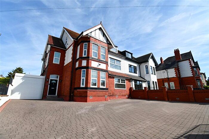 7 Bedroom Semi-Detached House For Sale In School Lane, Prenton, Wirral, CH43