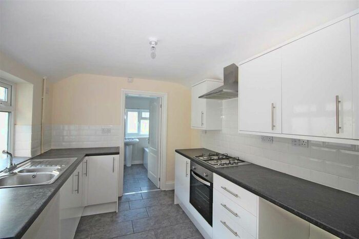 3 Bedroom Property To Rent In Middle Street, Pontypridd CF37