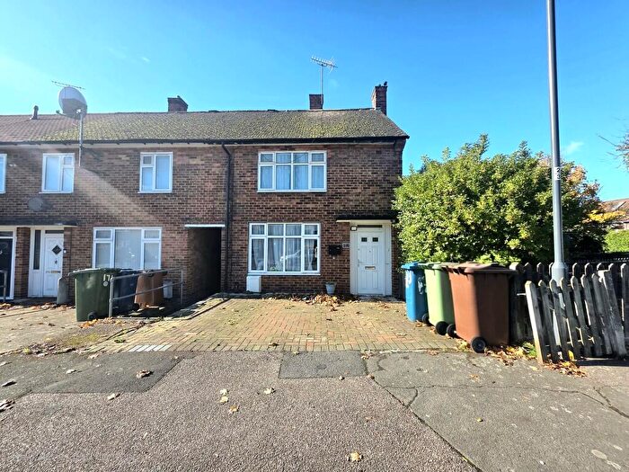 3 Bedroom End Of Terrace House For Sale In Carmelite Road, Harrow, HA3