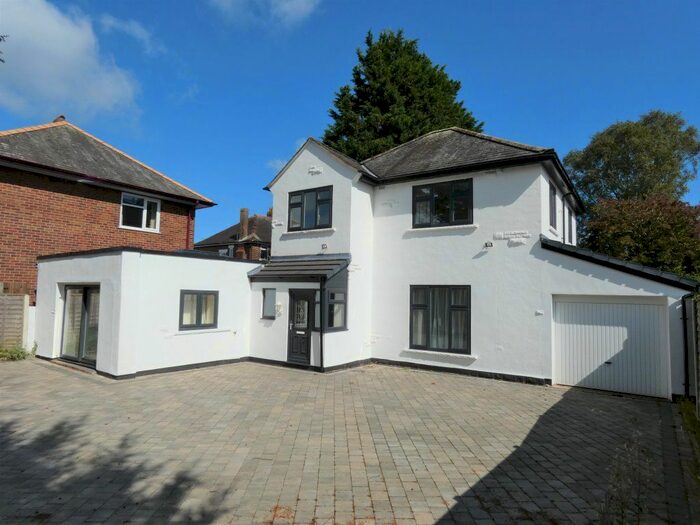 3 Bedroom Detached House To Rent In Abingdon Drive, Ashton-On-Ribble, Preston, PR2