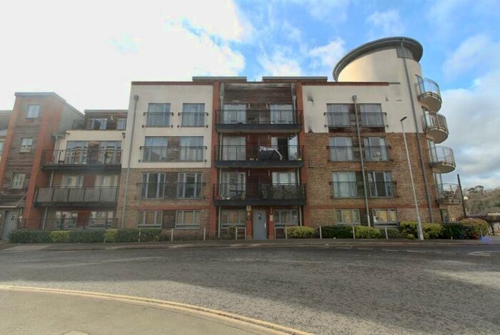 2 Bedroom Flat To Rent In The Waterfront, Hertford, SG14