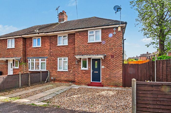 3 Bedroom Semi Detached House For Sale In Bolton Crescent, Basingstoke, RG22