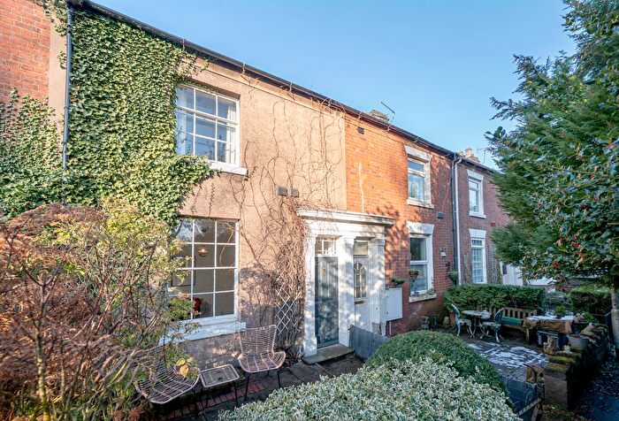 2 Bedroom Terraced House For Sale In Chapel Terrace, Stafford, ST16