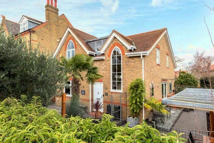 4 Bedroom Detached House To Rent In Dryburgh Road, London, SW15