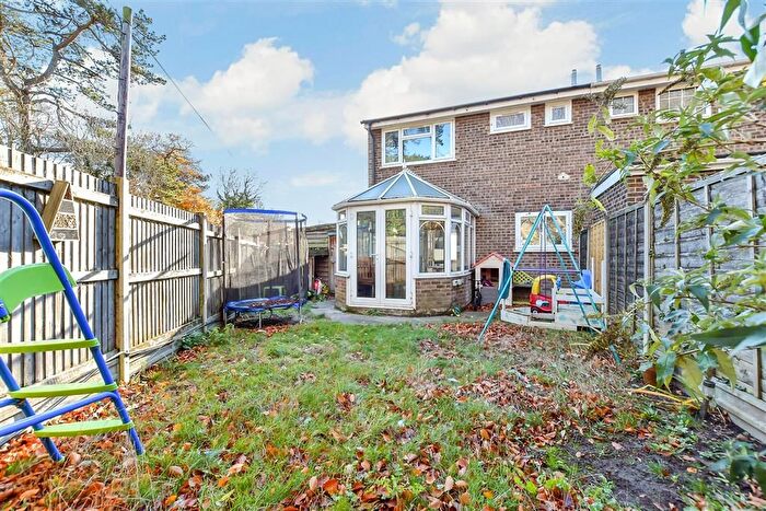 3 Bedroom End Of Terrace House For Sale In Orchard Road, Eastry, Sandwich, Kent, CT13