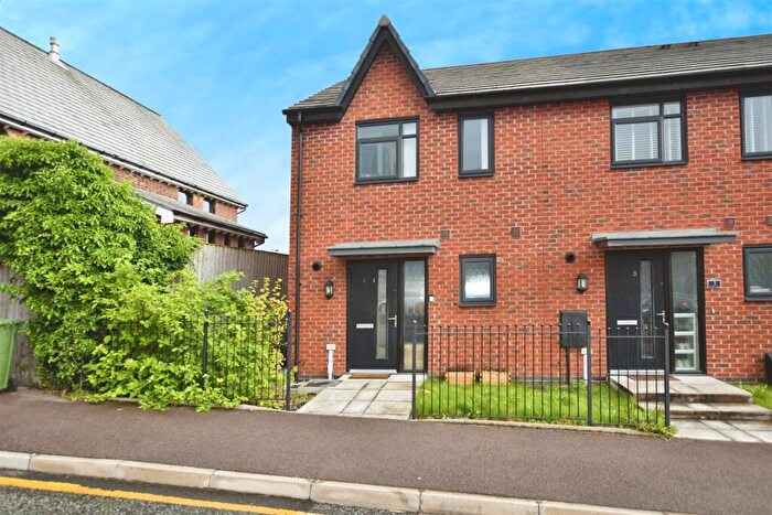 2 Bedroom End Of Terrace House For Sale In Bridge Street, Audenshaw, M34
