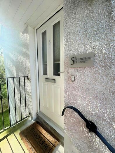 2 Bedroom Flat To Rent In Corthie Court, Stoneywood, Denny, Stirlingshire, FK6