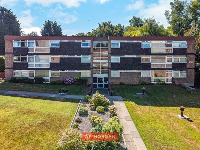 2 Bedroom Flat For Sale In Wolverhampton Road, Oldbury, Sandwell, West Midlands, B68