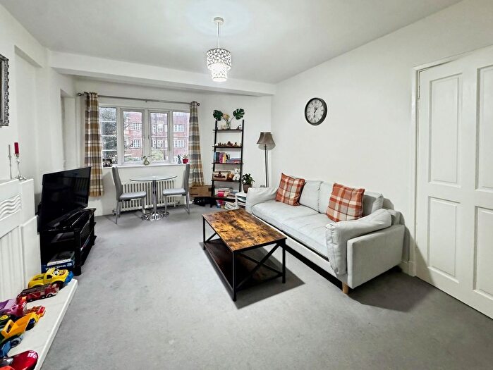 2 Bedroom Flat To Rent In Chiswick Village, Chiswick, W4
