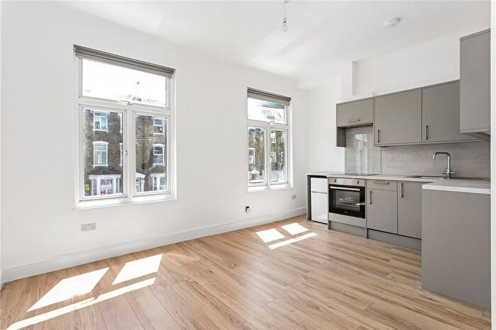 Studio To Rent In Rock Street, London, N4