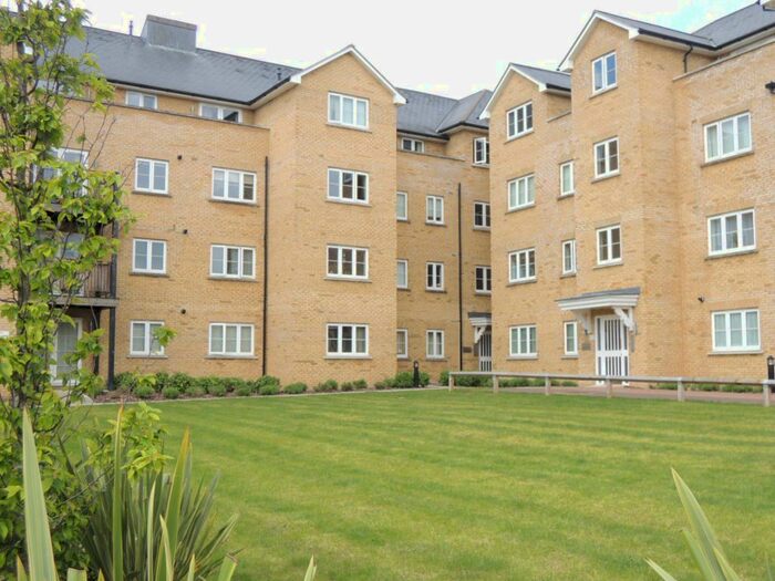 2 Bedroom Flat To Rent In Clarendon Way, Colchester, CO1