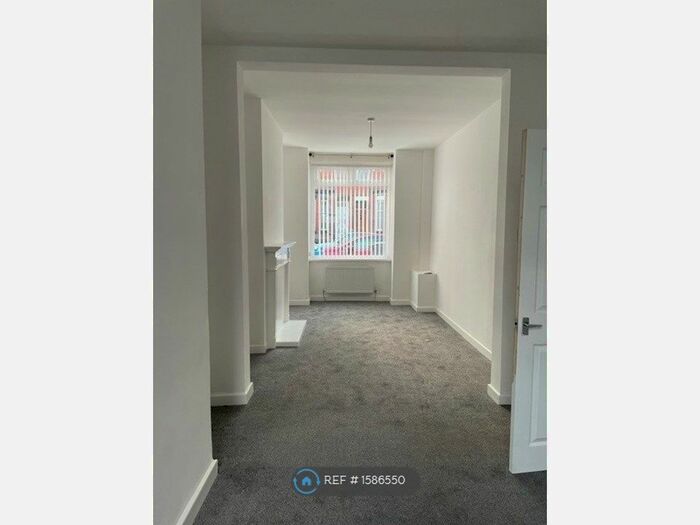 2 Bedroom Terraced House To Rent In Lancaster Avenue, Failsworth, Manchester, M35