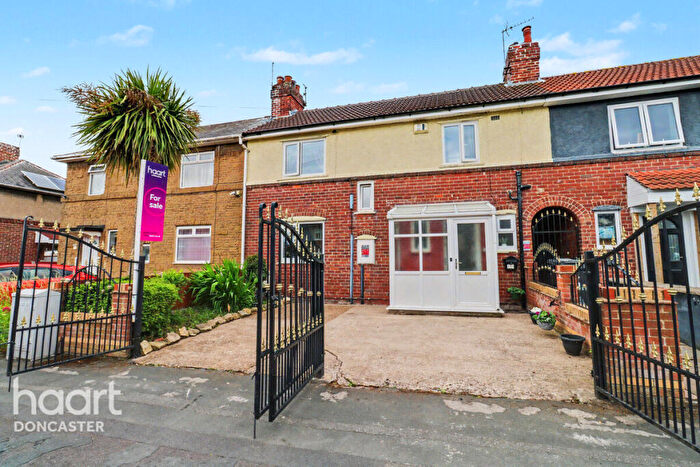 3 Bedroom Terraced House For Sale In Carr Road, Edlington, Doncaster, DN12