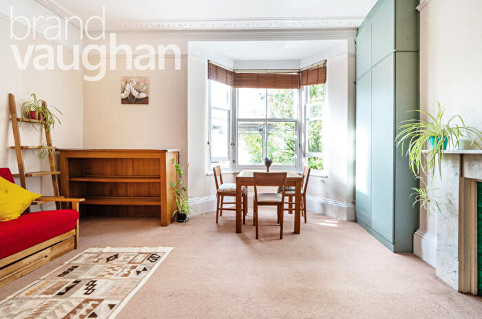 1 Bedroom Flat To Rent In York Road, Hove, East Sussex, BN3