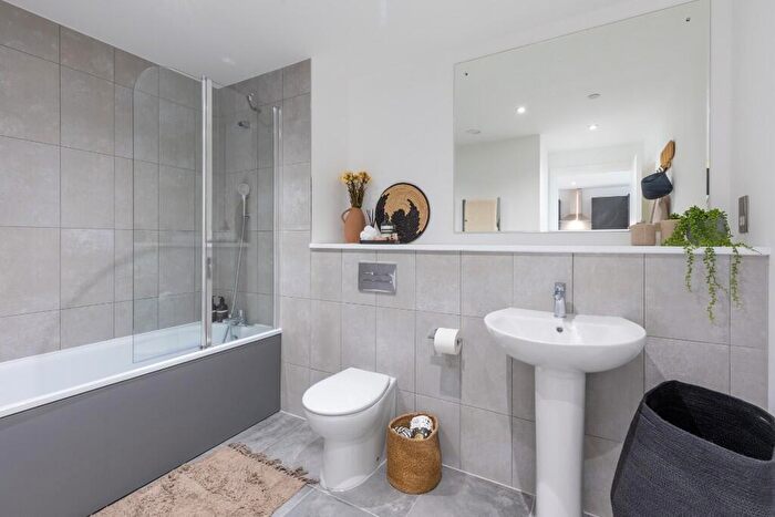 1 Bedroom Flat To Rent In Flat, Hairpin House, Bradford Street, Birmingham, B12