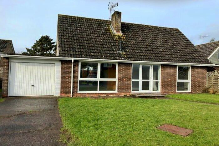 3 Bedroom Bungalow To Rent In Willow Close, Exeter, EX5