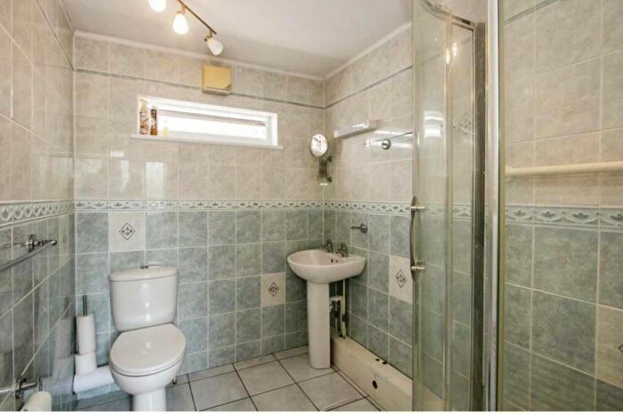 3 Bedroom Bungalow For Sale In Webbs Close, Ashley Heath, BH24