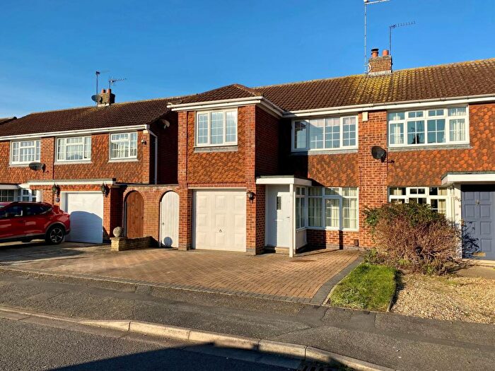 3 Bedroom Semi-Detached House For Sale In Oundle Drive, Moulton, NN3