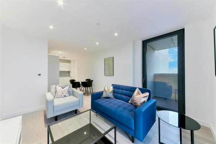 2 Bedroom Flat To Rent In City North West Tower, Goodwin Street, N4