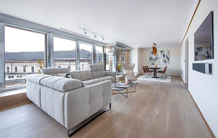 5 Bedroom Apartment To Rent In Century Buildings, St Mary's Parsonage, Manchester, M3