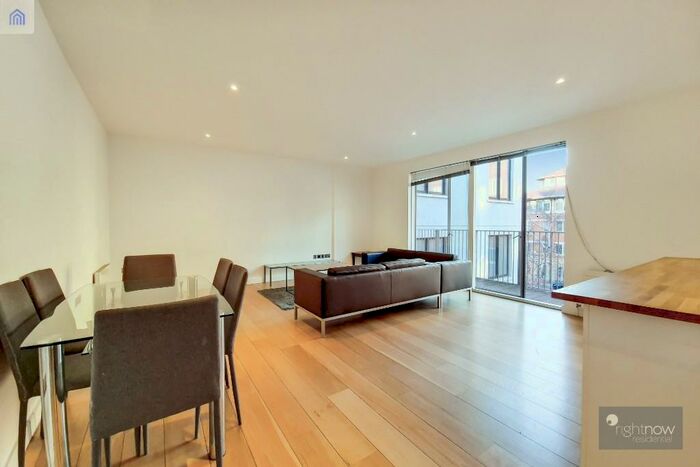 7 Bedroom End Of Terrace House To Rent In Reed Road, London, N17