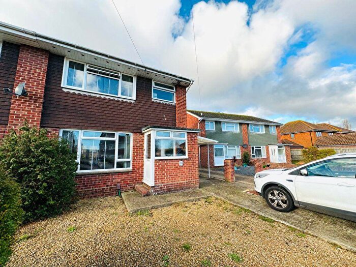 3 Bedroom House To Rent In Ernest Close, Emsworth, PO10