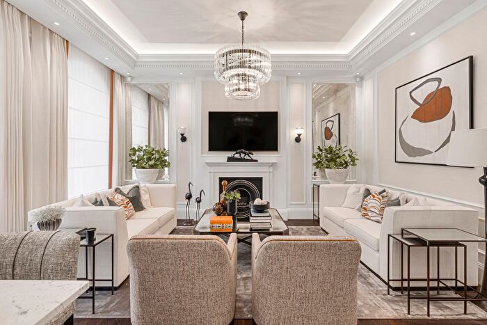 2 Bedroom Flat To Rent In Prince Of Wales Terrace, London, W8