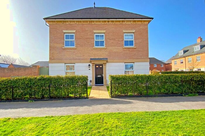 4 Bedroom End Of Terrace House To Rent In Sanders Walk, Harrogate, HG1