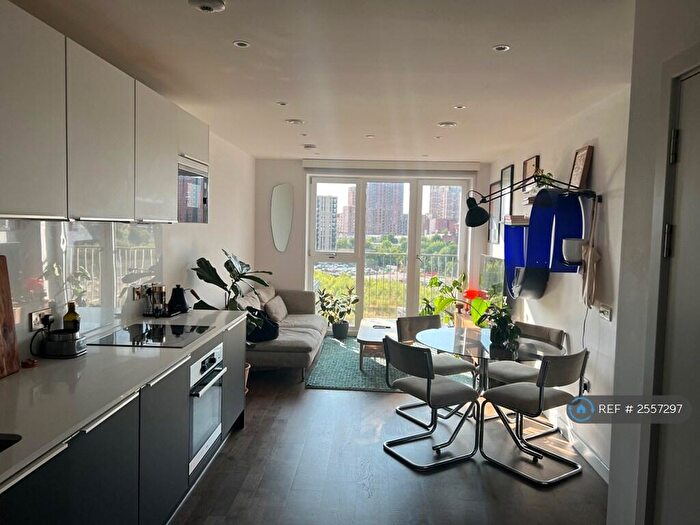 1 Bedroom Flat To Rent In Novella Apartments, Salford, M3