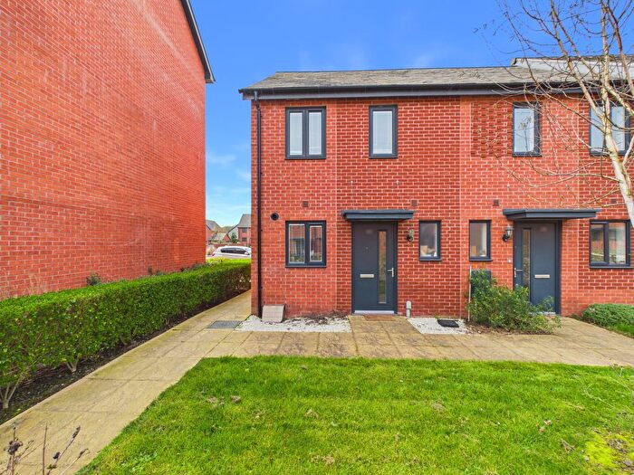 2 Bedroom End Terrace House For Sale In Bluebell Way, Whiteley, PO15
