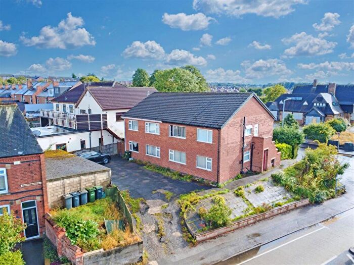 2 Bedroom Maisonette For Sale In Gedling Road, Arnold, Nottingham, NG5