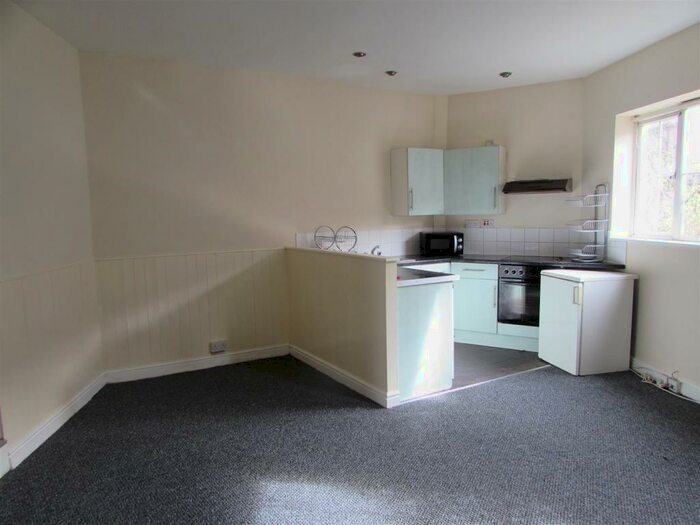 1 Bedroom Maisonette To Rent In Bolingbroke Road, Coventry, CV3