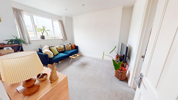 1 Bedroom Flat To Rent In Waterloo Street, Hove, BN3