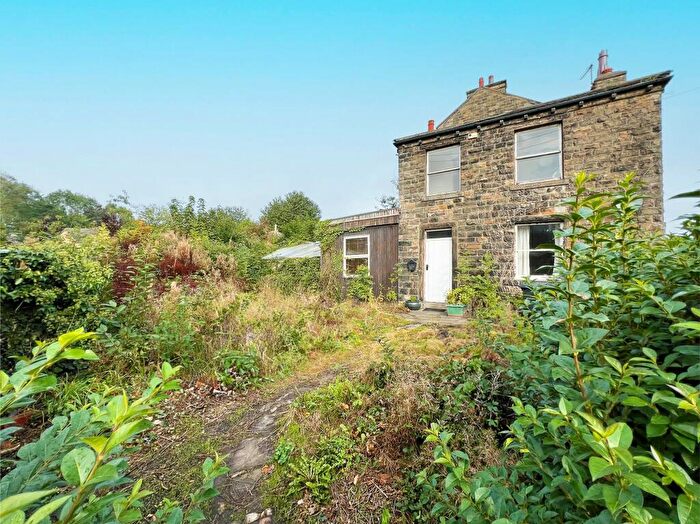 3 Bedroom Semi-Detached House For Sale In Quarryhouse, Station Road, Skelmanthorpe, HD8