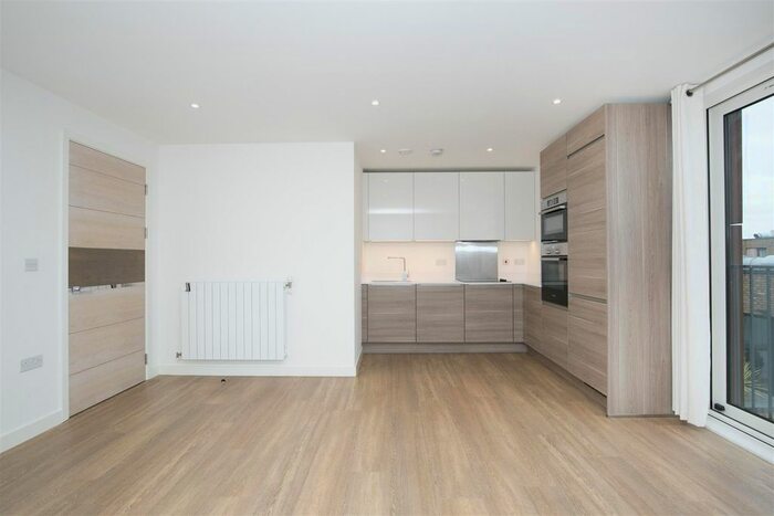 2 Bedroom Flat To Rent In Baroque Gardens, Grand Canal Avenue, Canada Water, SE16