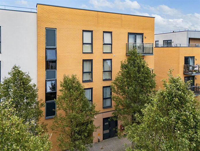 1 Bedroom Flat For Sale In Watson House, Velocity Way, Enfield, EN3