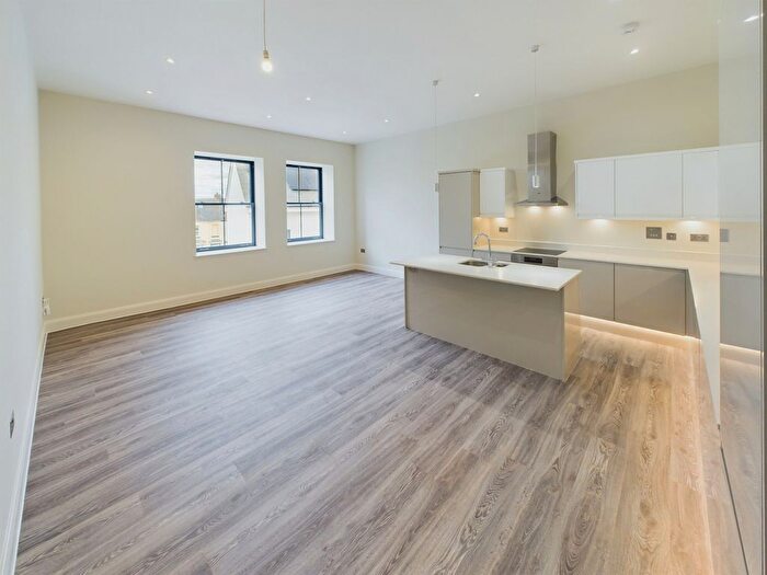 2 Bedroom Flat To Rent In Homefield Road, Exeter, EX1