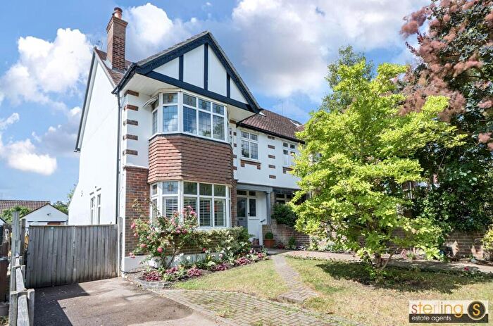 5 Bedroom Semi Detached House For Sale In Miswell Lane, Tring, HP23