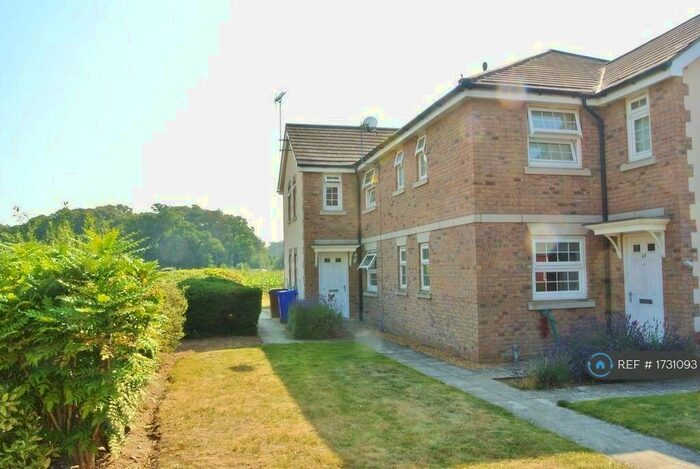 2 Bedroom Flat To Rent In Russet Drive, Red Lodge, Bury St. Edmunds, IP28