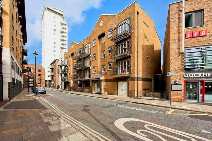 2 Bedroom Flat To Rent In Wolseley Street, London, SE1