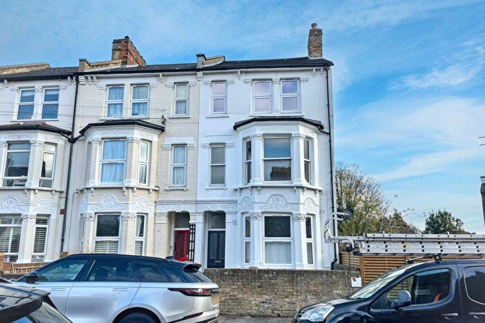 1 Bedroom Flat For Sale In B Byne Road, Crystal Palace, London, SE26