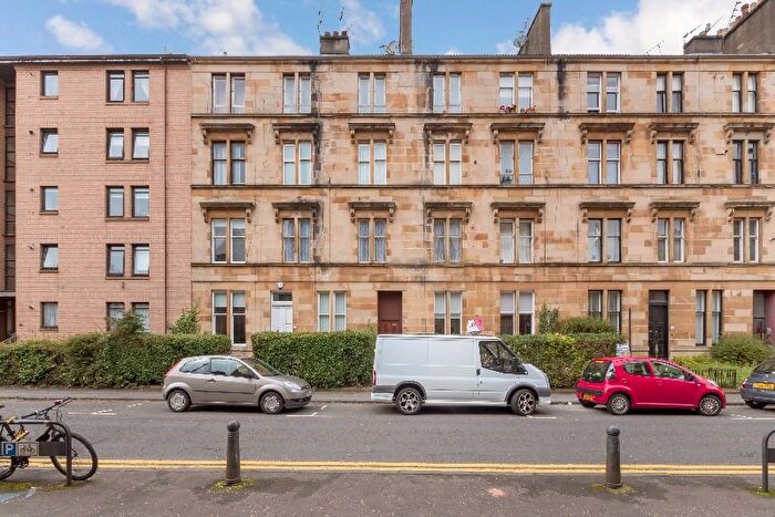 3 Bedroom Flat To Rent In Bank Street, West End, Glasgow, G12