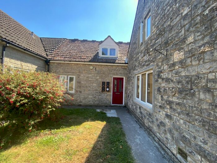 1 Bedroom Flat To Rent In Angwin Close, Shepton Mallet, BA4