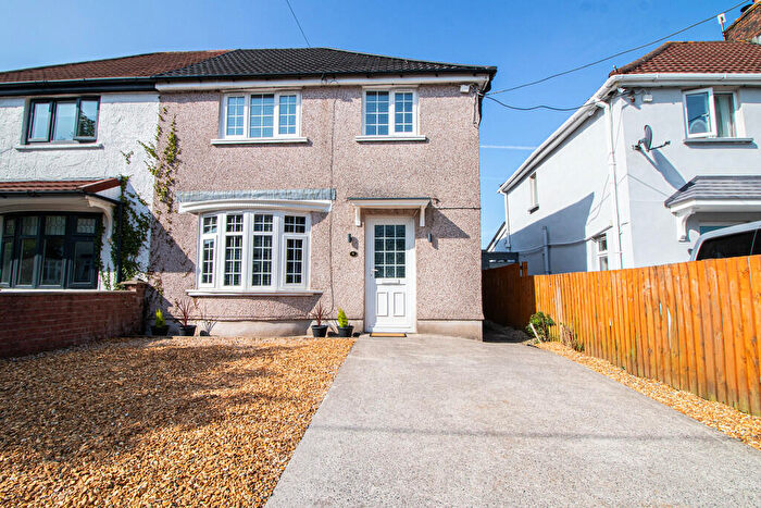 3 Bedroom Semi-Detached House To Rent In Celyn Grove, Caerphilly, CF83