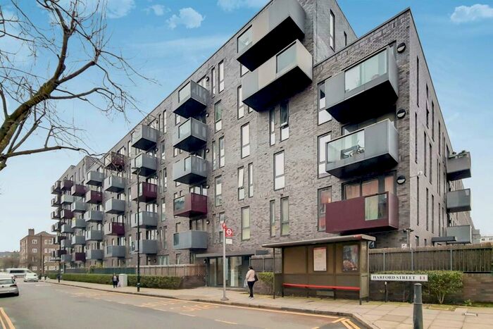 2 Bedroom Flat To Rent In Bovet Court, Harford Street, Stepney, London, E1