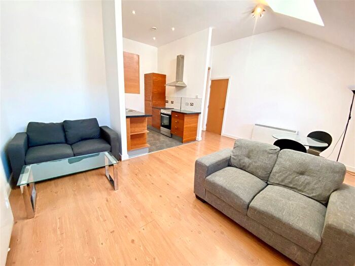 1 Bedroom Flat To Rent In Sir Thomas Street, Liverpool, L1